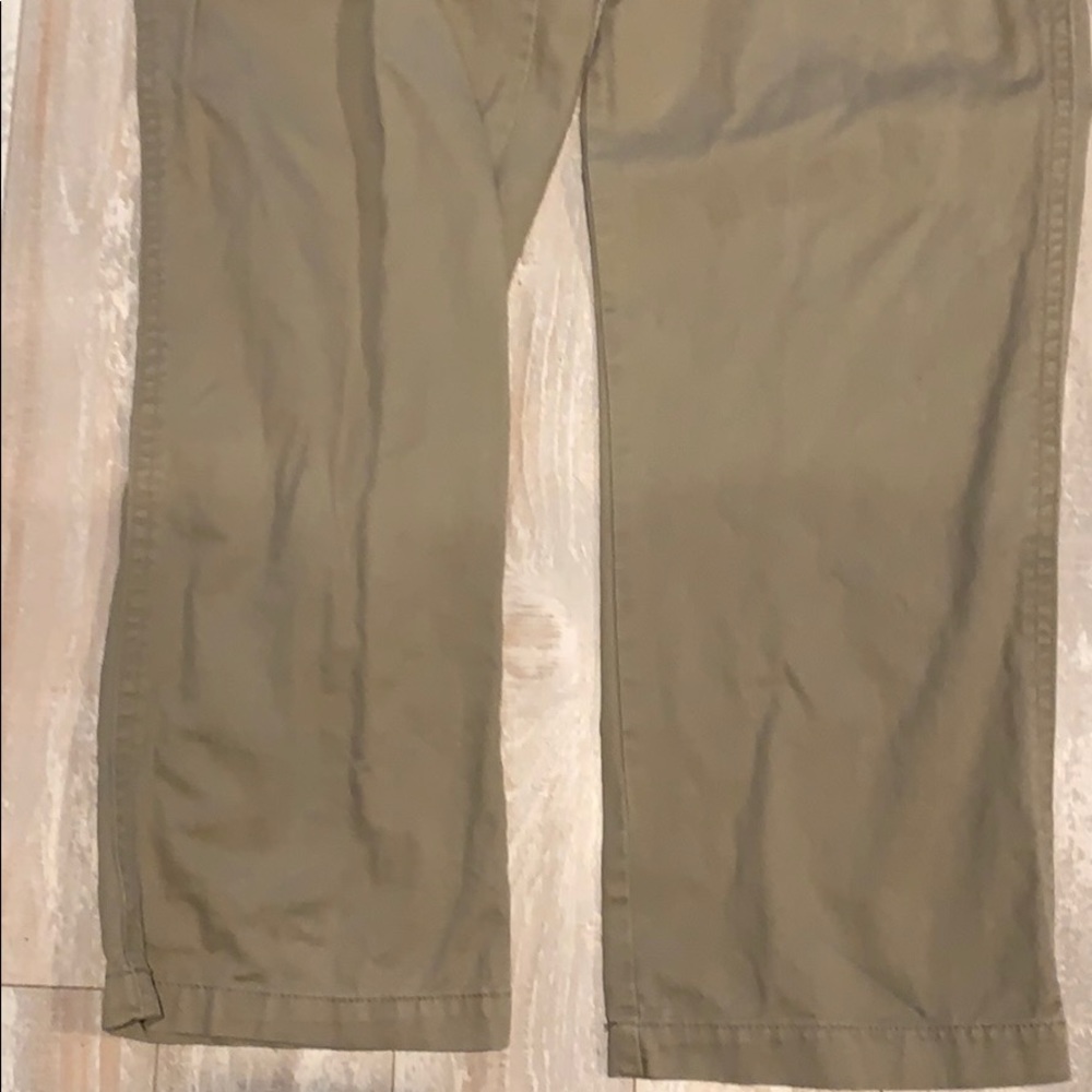Men's Old Navy broken in khakis